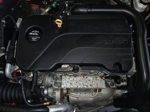 Used 2018 Chevrolet Malibu LT image 30