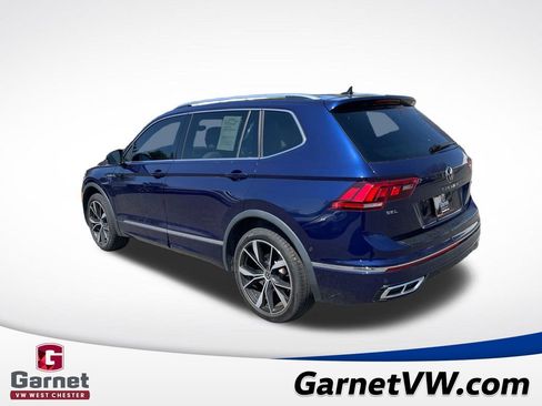 Used 2024 Volkswagen Tiguan SEL R-Line image 3