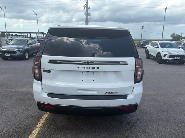 Used 2022 Chevrolet Tahoe RST w/ Luxury Package AWD/4WD image 5