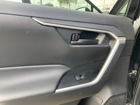 Used 2025 Toyota RAV4 LE FWD image 12