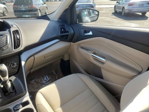 Used 2015 Ford Escape SE image 12