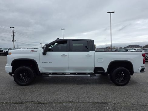 Used 2024 Chevrolet Silverado 2500 LT image 4