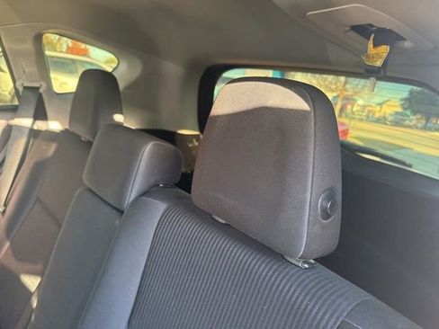 Used 2017 Toyota RAV4 LE image 8