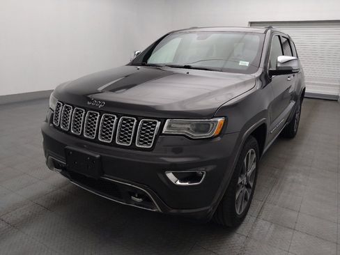 Used 2018 Jeep Grand Cherokee Overland AWD/4WD image 15