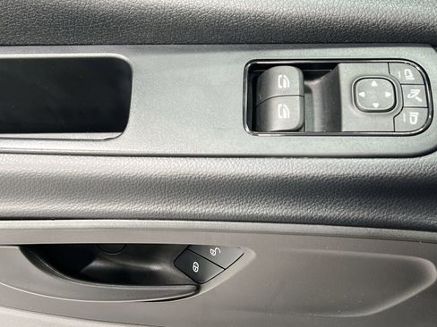 Used 2022 Mercedes-Benz Sprinter 144 Cargo image 13