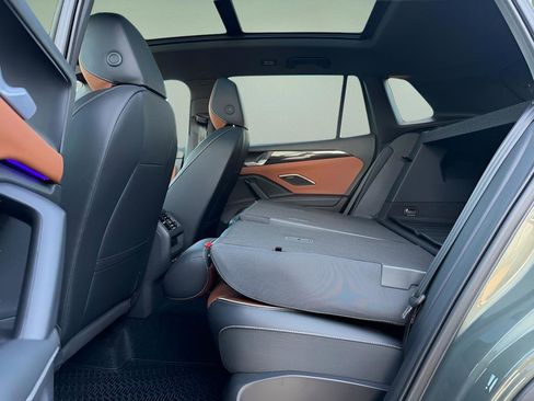 Used 2026 Volkswagen Tiguan SEL R-Line image 13