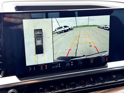 Used 2024 Chevrolet Silverado 1500 LT Trail Boss w/ Convenience Package II image 29