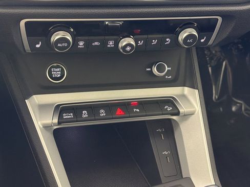 Used 2023 Audi Q3 2.0T Premium w/ Convenience Package image 18