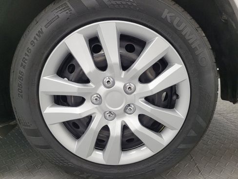 Used 2019 Nissan Sentra S image 31