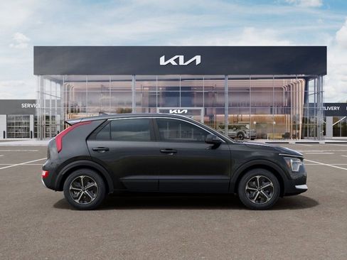 New 2026 Kia Niro LX FWD image 8