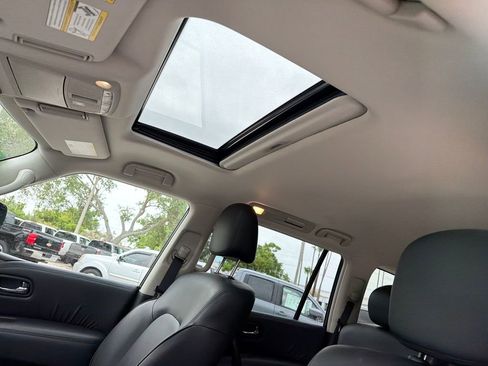 Used 2024 Nissan Armada SL w/ Captain's Chairs Package image 17