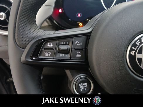 New 2024 Alfa Romeo Tonale Veloce image 15