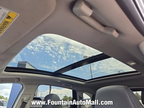 Used 2024 Acura RDX SH-AWD image 16
