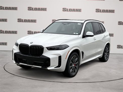 New 2026 BMW X5 xDrive40i w/ M Sport Package image 1