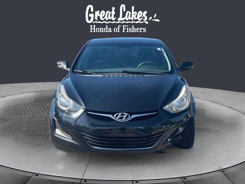 Used 2015 Hyundai Elantra SE FWD image 8