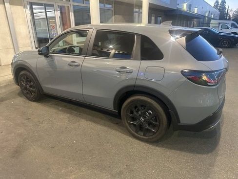 Used 2025 Honda HR-V Sport image 6