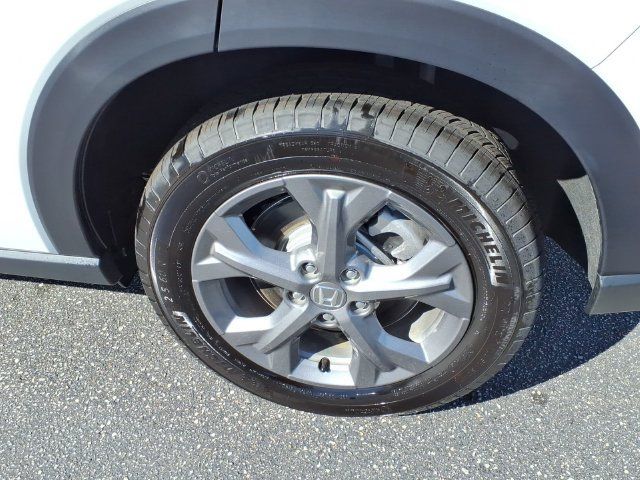 Certified 2026 Honda HR-V LX image 10