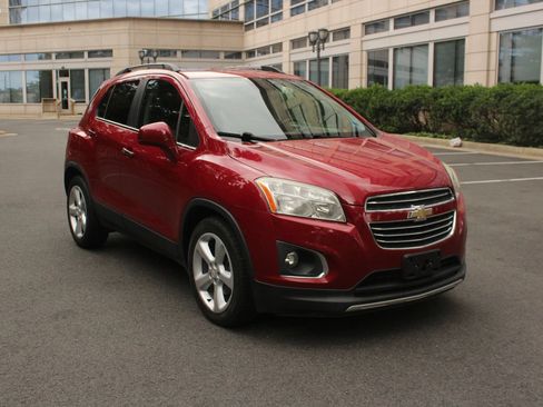 Used 2015 Chevrolet Trax LTZ FWD image 1