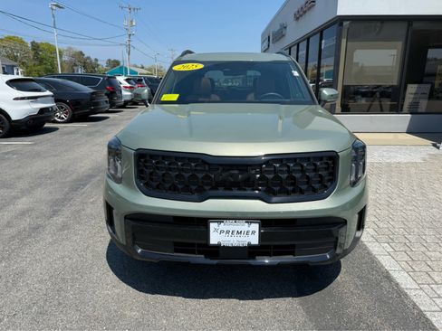 Used 2025 Kia Telluride EX X-Line AWD/4WD image 2