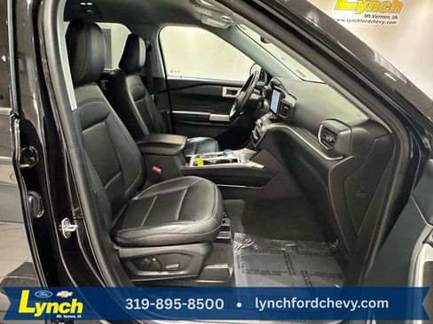 Used 2022 Ford Explorer XLT w/ Equipment Group 202A image 7
