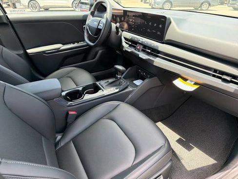 New 2026 Kia K4 EX FWD image 22