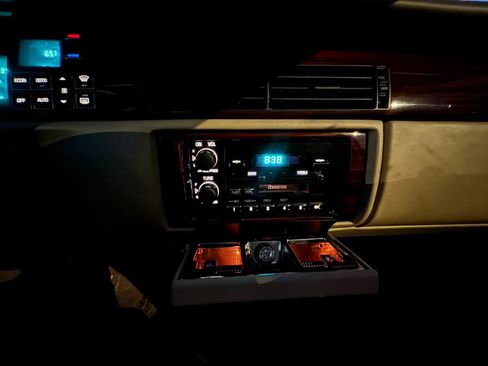Used 1994 Cadillac De Ville Concours FWD image 63