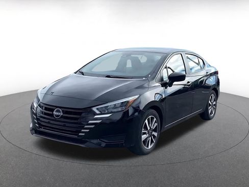 Used 2025 Nissan Versa SV image 7