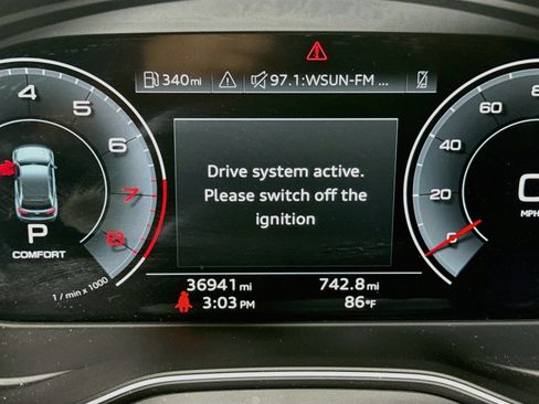 Used 2025 Audi Q5 2.0T Premium AWD/4WD image 16