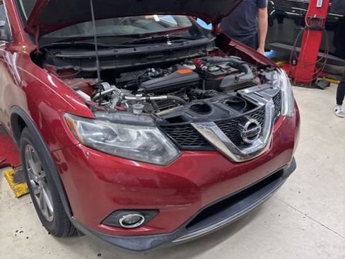 Used 2015 Nissan Rogue SL w/ SL Premium Package image 12