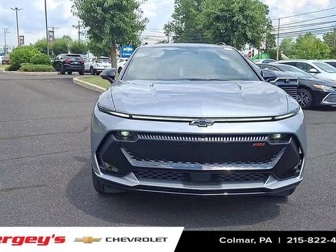 New 2025 Chevrolet Equinox EV RS w/ Convenience Package II image 3