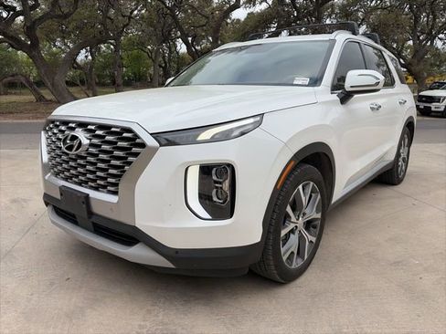 Used 2022 Hyundai Palisade SEL w/ Premium Package image 2