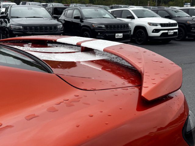 Used 2022 Chevrolet Camaro SS RWD image 9