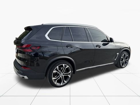 Used 2024 BMW X5 xDrive40i w/ Premium Package image 9