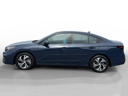 Used 2024 Subaru Legacy Premium AWD/4WD image 2