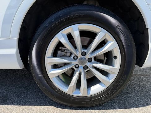 Used 2018 Audi Q7 3.0T Premium Plus w/ Premium Plus Package AWD/4WD image 9