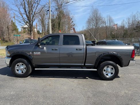 Used 2015 RAM 2500 Tradesman w/ Chrome Appearance Group image 4