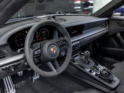Certified 2026 Porsche 911 GT3 RWD image 4