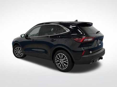 Used 2024 Ford Escape SE w/ PHEV Premium Package image 3