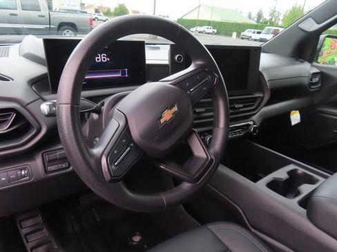 Certified 2024 Chevrolet Silverado EV W/T AWD/4WD image 14