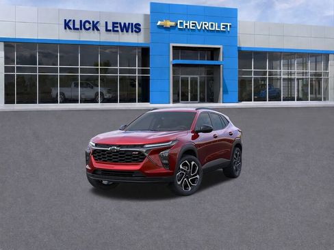New 2026 Chevrolet Trax RS w/ Driver Confidence Package image 8