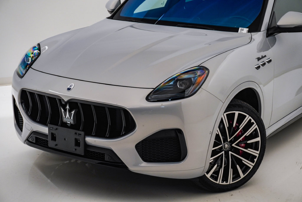 Used 2023 Maserati Grecale Modena AWD/4WD image 4