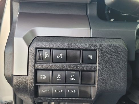 Used 2025 Toyota Tacoma TRD Off-Road w/ TRD Off Road Upgrade Package image 40