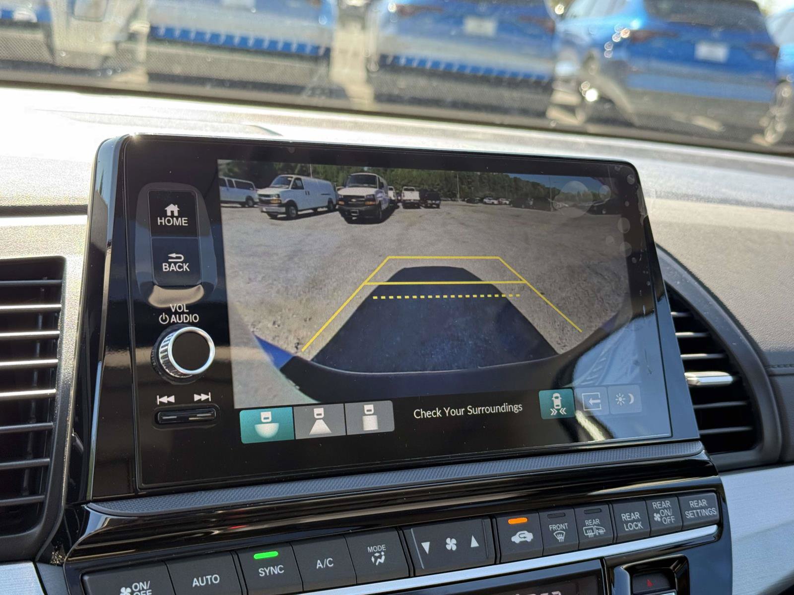 New 2027 Honda Odyssey Touring image 11