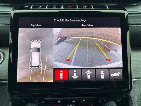 New 2025 Jeep Grand Cherokee Limited w/ Luxury Tech Group II image 23