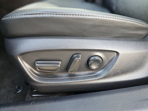 Used 2023 Toyota Camry XSE image 21