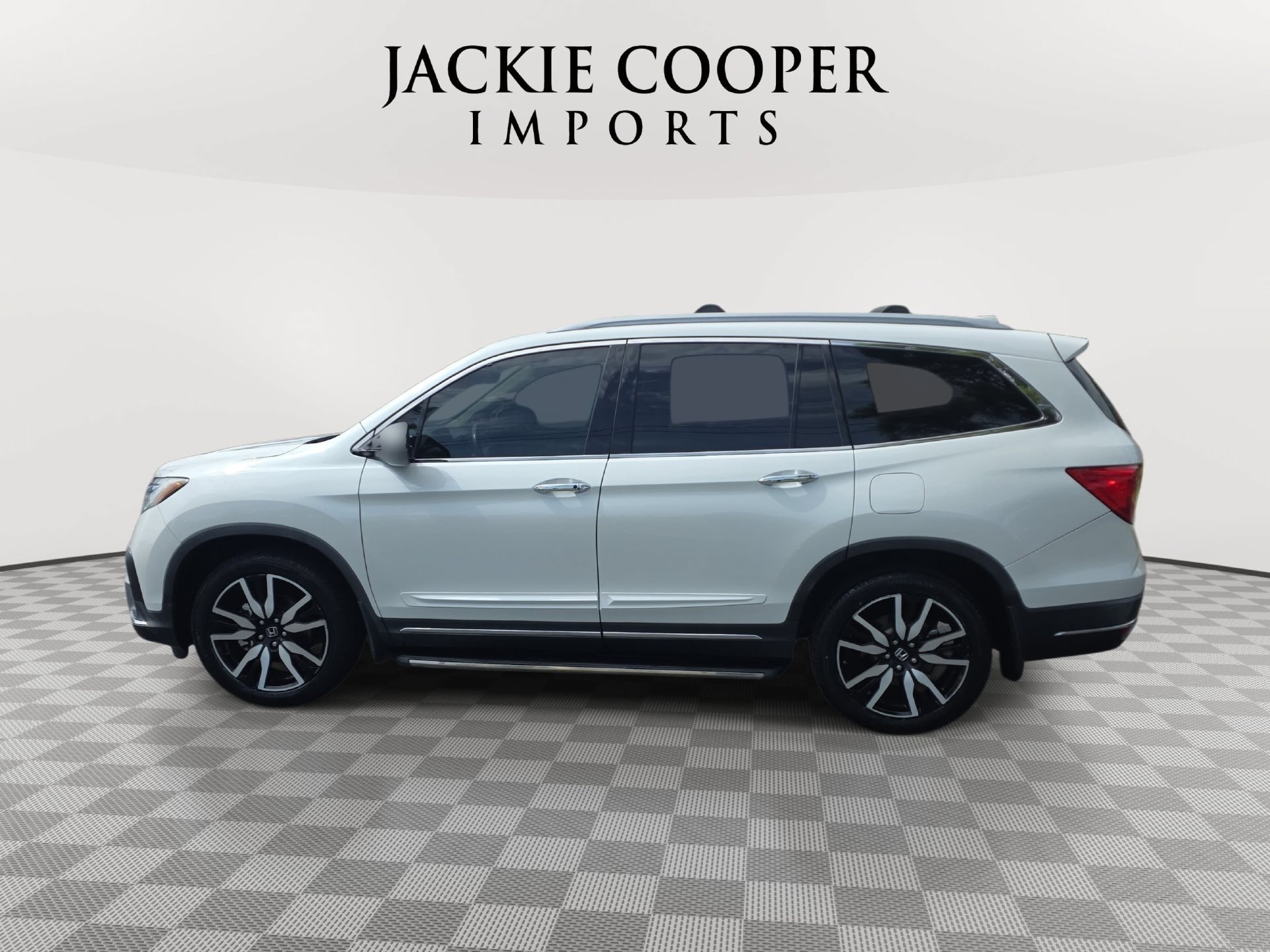 Used 2021 Honda Pilot Touring image 8