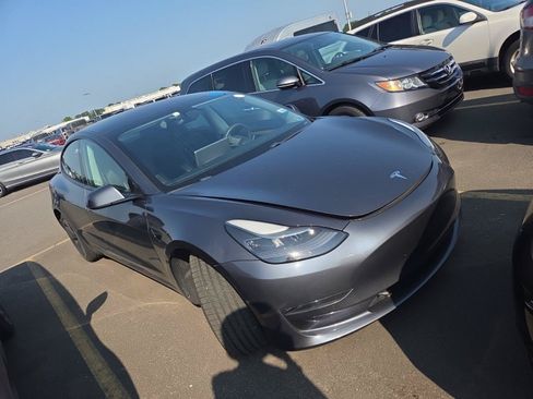 Used 2021 Tesla Model 3 Long Range AWD/4WD image 3