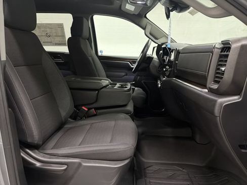 New 2026 GMC Sierra 1500 SLE w/ X31 Off-Road Package AWD/4WD image 18