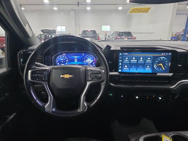Used 2024 Chevrolet Silverado 2500 LTZ AWD/4WD image 10