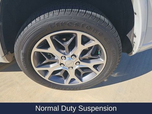 Used 2020 Jeep Grand Cherokee Overland w/ Trailer Tow Group IV image 14